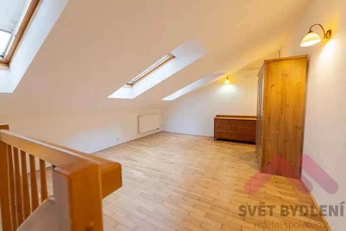 Pronájem bytu 2+kk, Praha - Smíchov, Tomáškova, 44 m2