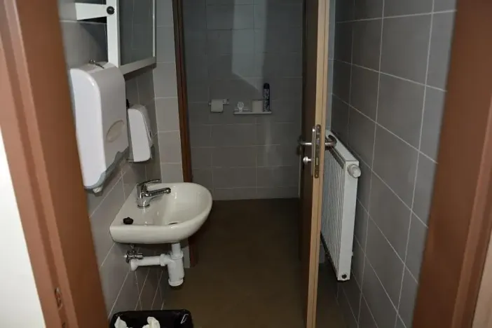 Prodej kanceláře, Kouty, 440 m2