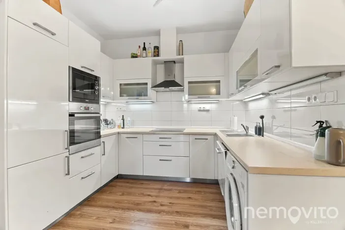 Prodej bytu 2+1, Praha - Karlín, Sokolovská, 72 m2