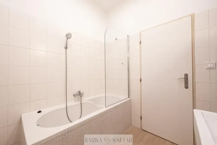 Pronájem bytu 2+kk, Praha - Libeň, Pod Kotlaskou, 76 m2