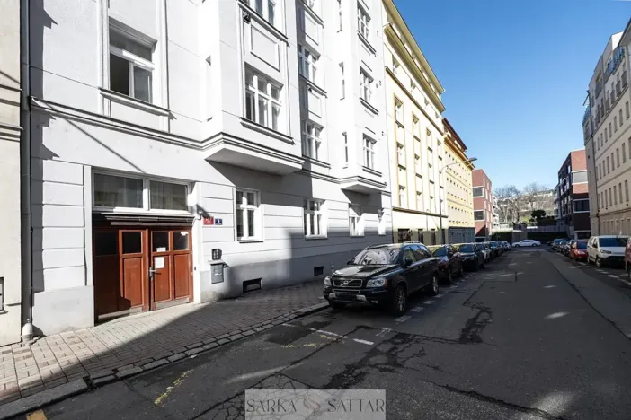 Pronájem bytu 2+kk, Praha - Libeň, Pod Kotlaskou, 76 m2