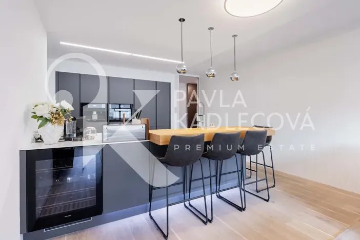 Prodej bytu 4+kk, Praha - Karlín, Sokolovská, 120 m2