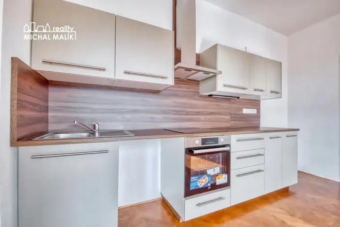 Pronájem bytu 2+1, Hranice, Kropáčova, 76 m2