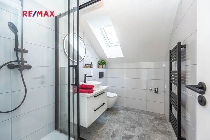 Pronájem bytu 2+kk, Dobříč, 80 m2