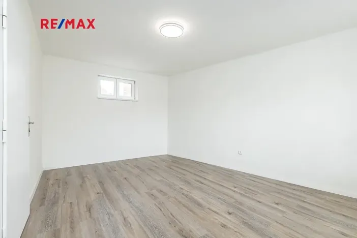 Prodej bytu 1+1, Čistá, nám. Václavské, 43 m2