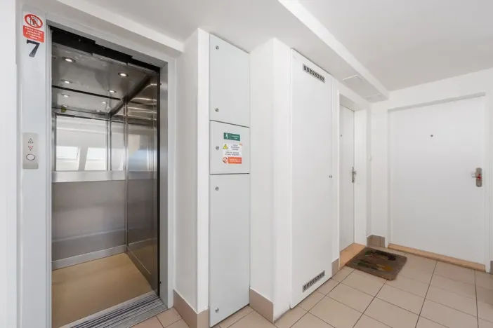 Prodej bytu 2+kk, Praha - Vršovice, Karpatská, 64 m2