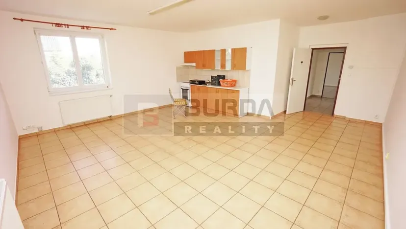 Pronájem kanceláře, Neratovice, 514 m2