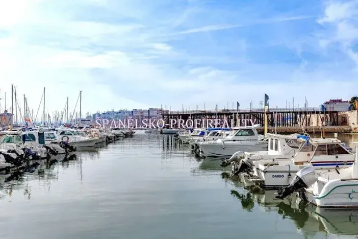 Prodej vícegeneračního domu, Torrevieja, Španělsko, 91 m2