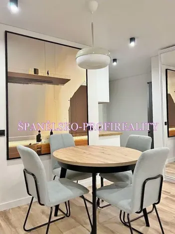 Prodej bytu 3+kk, Torrevieja, Španělsko, Calle Concordia, 85 m2