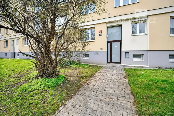 Prodej bytu 2+1, Praha - Libeň, náměstí Na Balabence, 53 m2