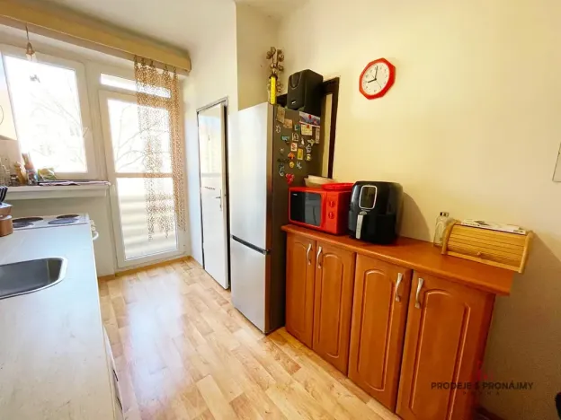 Pronájem bytu 3+1, Praha - Strašnice, Černokostelecká, 79 m2