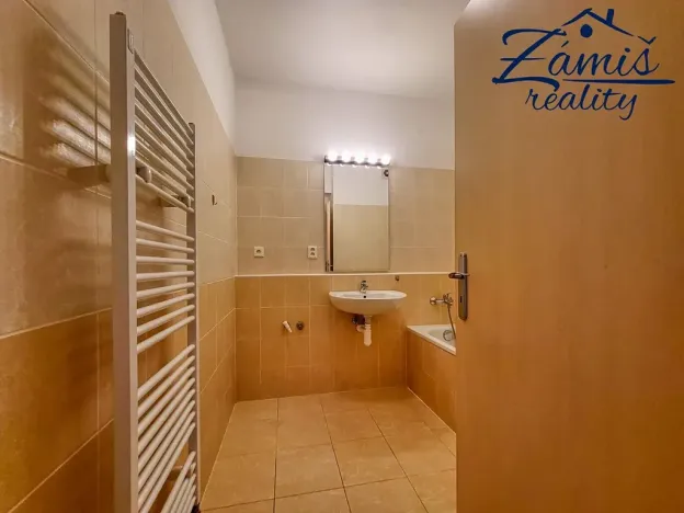 Pronájem bytu 2+kk, Kladno, Generála Selnera, 48 m2