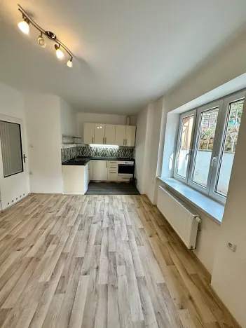 Pronájem bytu 1+kk, Praha - Břevnov, Hošťálkova, 27 m2