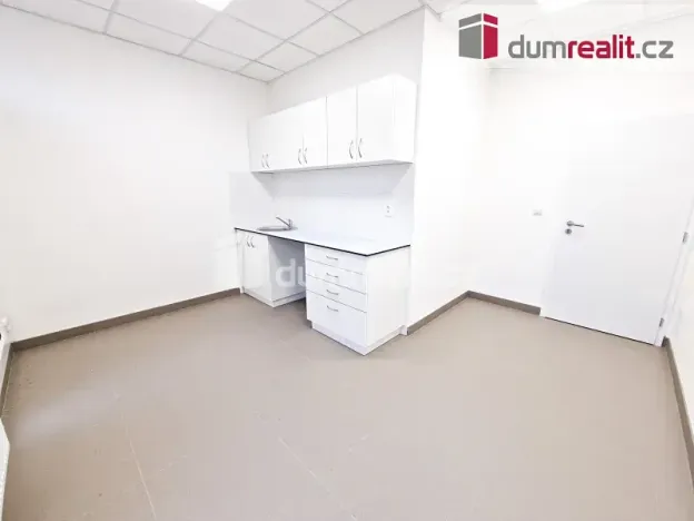 Pronájem ordinace, Most, J. A. Komenského, 40 m2