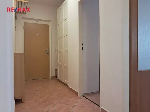 Pronájem bytu 2+kk, Praha - Hlubočepy, Voskovcova, 55 m2