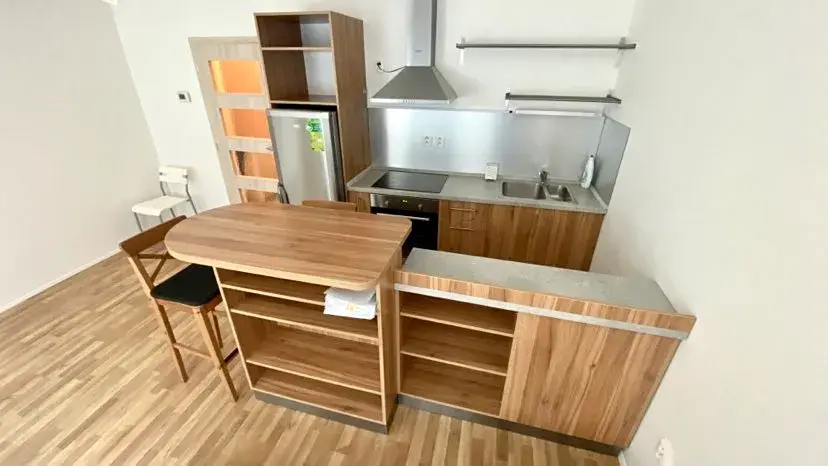 Pronájem bytu 1+kk, Brno, Přadlácká, 31 m2
