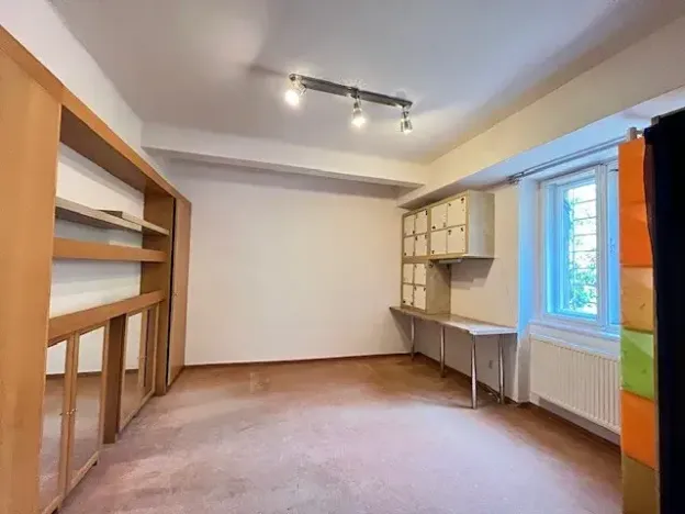 Pronájem bytu 2+1, Praha - Smíchov, U Mrázovky, 55 m2