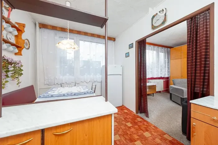 Pronájem bytu 3+1, Pardubice, Valčíkova, 70 m2