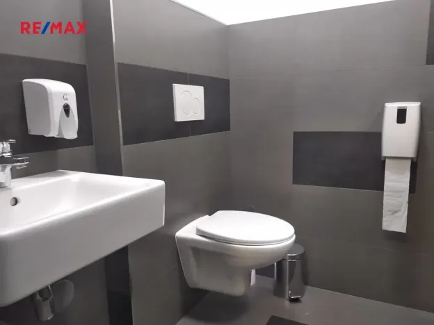 Pronájem kanceláře, Uherské Hradiště, Stojanova, 24 m2