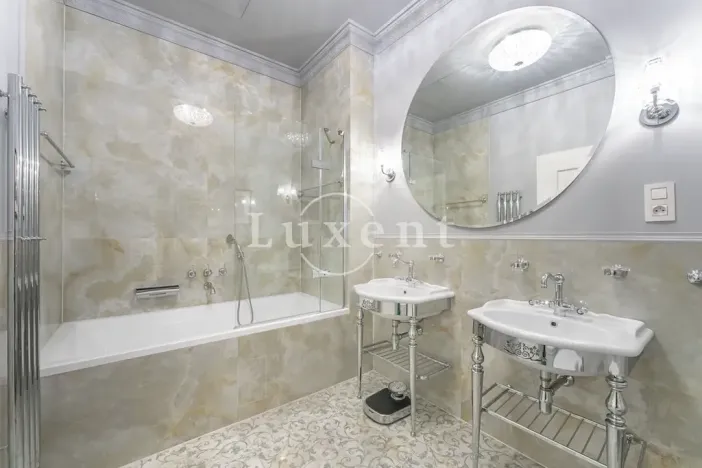 Prodej činžovního domu, Karlovy Vary, Vřídelní, 1221 m2