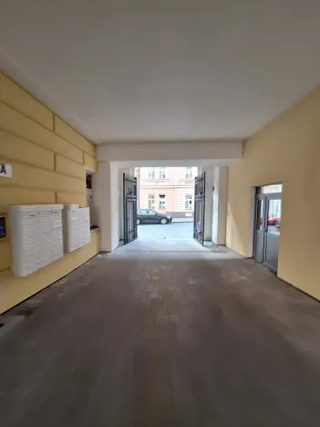 Pronájem bytu 2+kk, Praha - Vinohrady, Varšavská, 60 m2