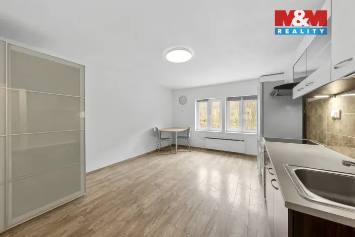 Prodej bytu 1+kk, Benešov nad Ploučnicí, Nádražní, 25 m2