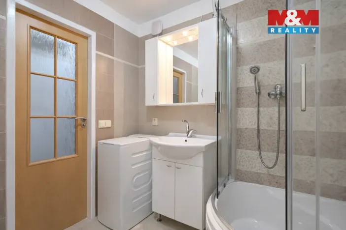 Prodej bytu 3+1, Benešov, Hráského, 66 m2