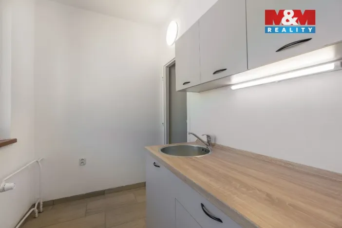 Prodej bytu 1+1, Ústí nad Labem - Severní Terasa, Šrámkova, 34 m2