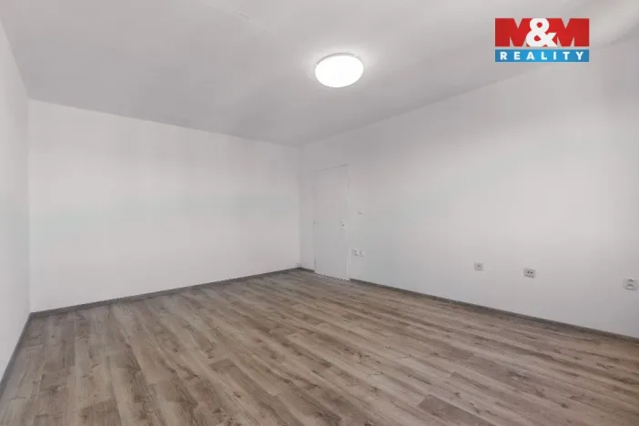 Prodej bytu 1+1, Ústí nad Labem - Severní Terasa, Šrámkova, 34 m2