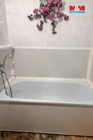 Prodej bytu 4+1, Krnov - Pod Cvilínem, SPC H, 71 m2