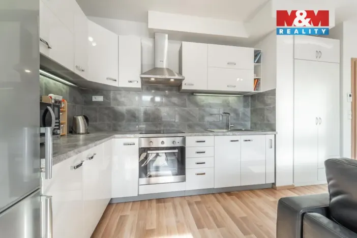 Prodej bytu 2+kk, Praha, Ke kříži, 50 m2