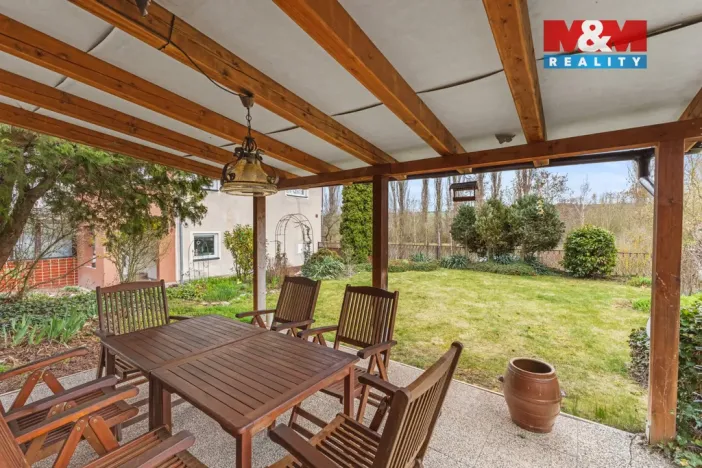 Prodej rodinného domu, Zvoleněves, 245 m2