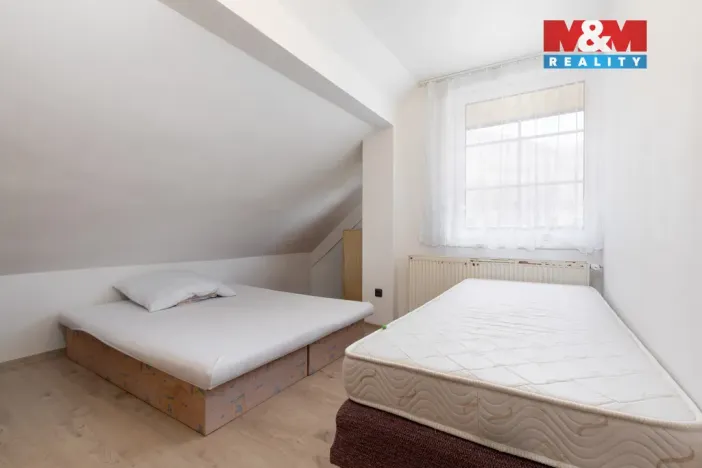 Prodej rodinného domu, Janov, 130 m2