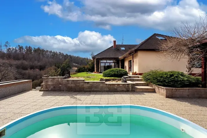 Prodej rodinného domu, Králův Dvůr, 262 m2