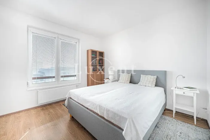 Prodej bytu 2+kk, Praha - Čakovice, Tryskovická, 62 m2