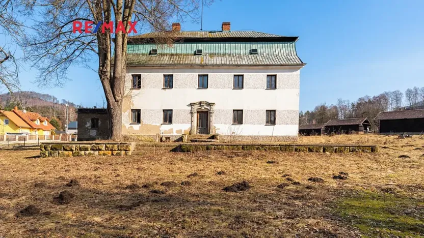 Prodej vily, Radvanec, 420 m2