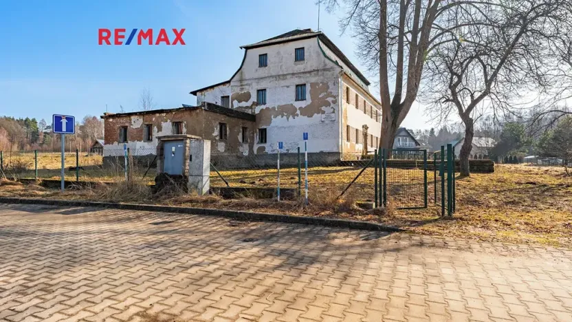 Prodej vily, Radvanec, 420 m2