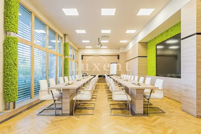 Pronájem kanceláře, Praha - Košíře, Jinonická, 257 m2