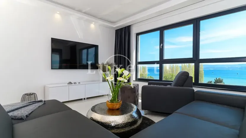 Prodej vily, Omiš, Chorvatsko, 460 m2