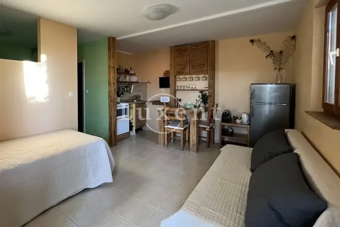 Prodej vícegeneračního domu, Splitska, Chorvatsko, 190 m2