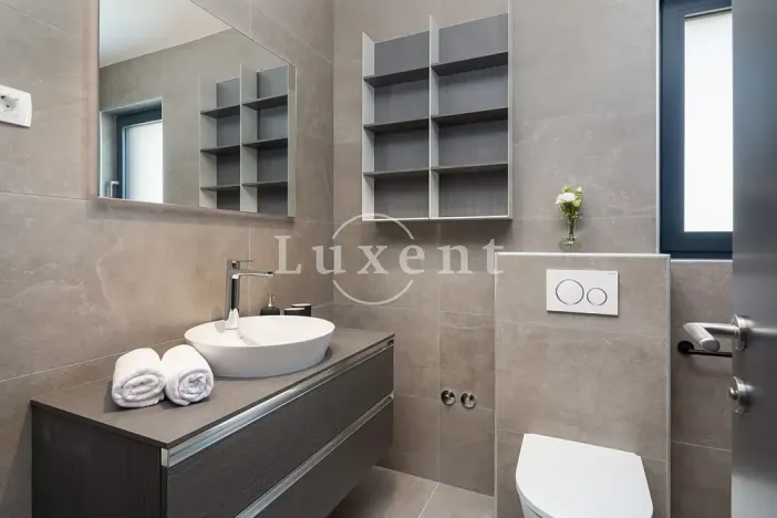 Prodej vily, Šibenik, Chorvatsko, 200 m2