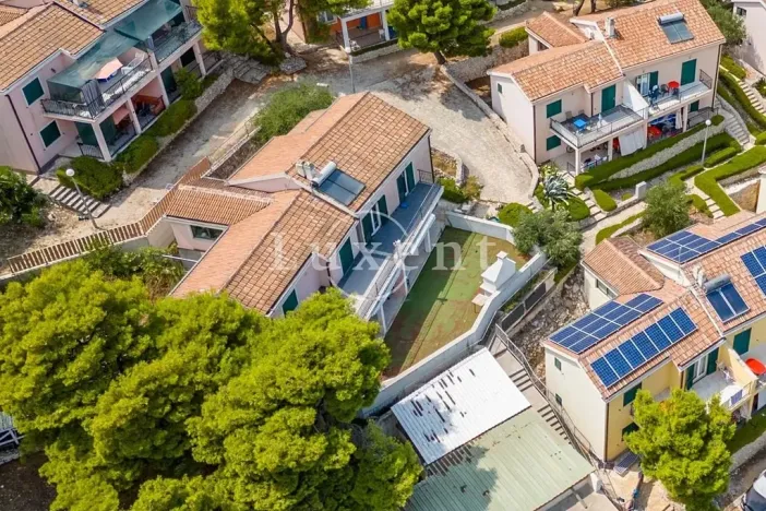 Prodej vícegeneračního domu, Rogoznica, Chorvatsko, 350 m2