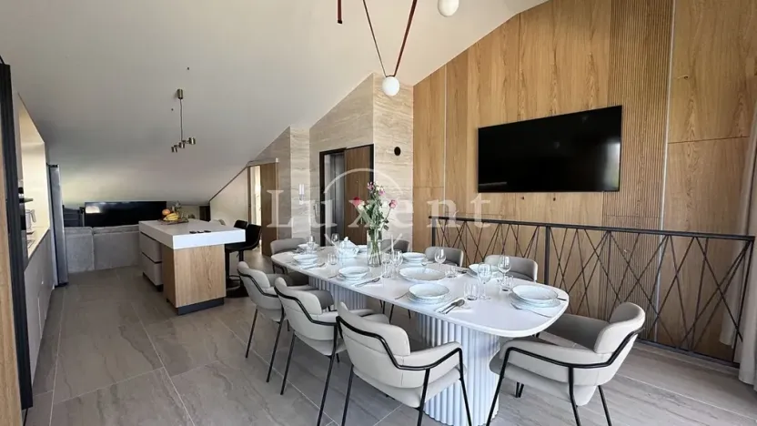 Prodej bytu 4+kk, Pag, Chorvatsko, 118 m2