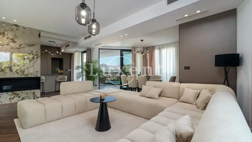 Prodej vily, Trogir, Chorvatsko, 310 m2