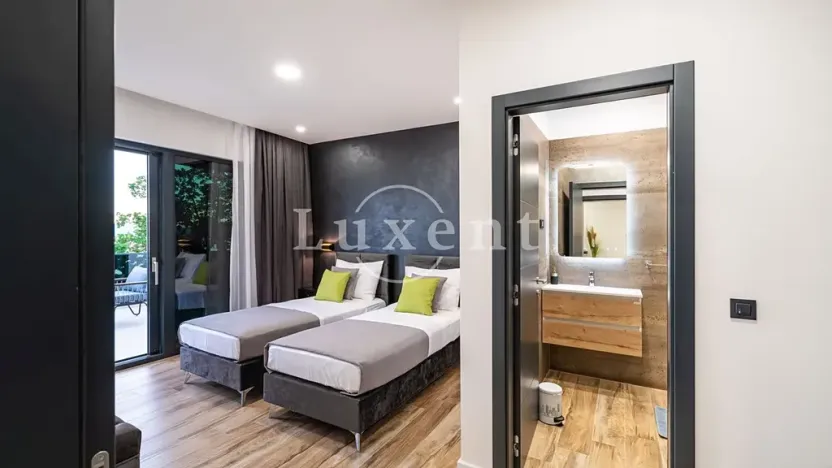 Prodej vily, Zadar, Chorvatsko, 256 m2