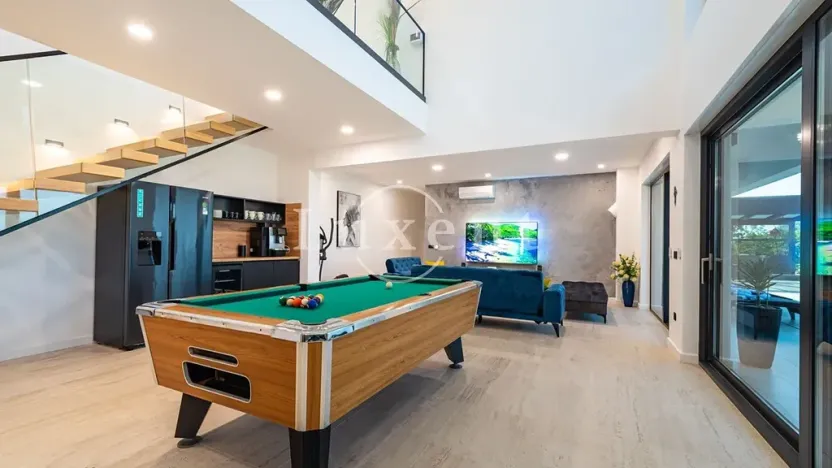 Prodej vily, Zadar, Chorvatsko, 256 m2