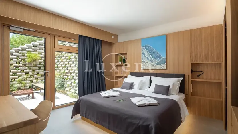 Prodej vily, Omiš, Chorvatsko, 298 m2