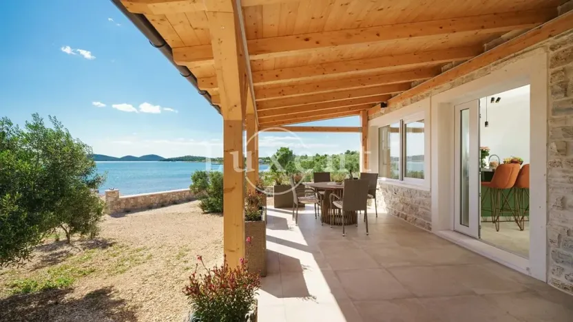 Prodej vily, Šibenik, Chorvatsko, 105 m2