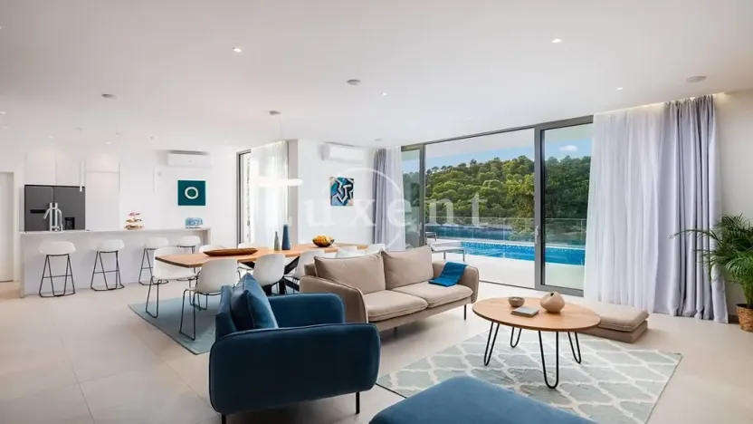 Prodej vily, Bol, Chorvatsko, 300 m2