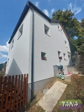 Prodej bytu 3+1, Jenišovice, 52 m2